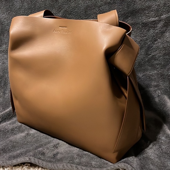 ACNE STUDIOS Musubi Maxi Leather Knot Shoulder Bag Camel brown - Picture 1 of 11
